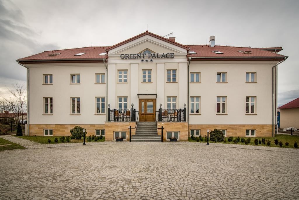 Orient Palace Bielany Wrocławskie Dış mekan fotoğraf