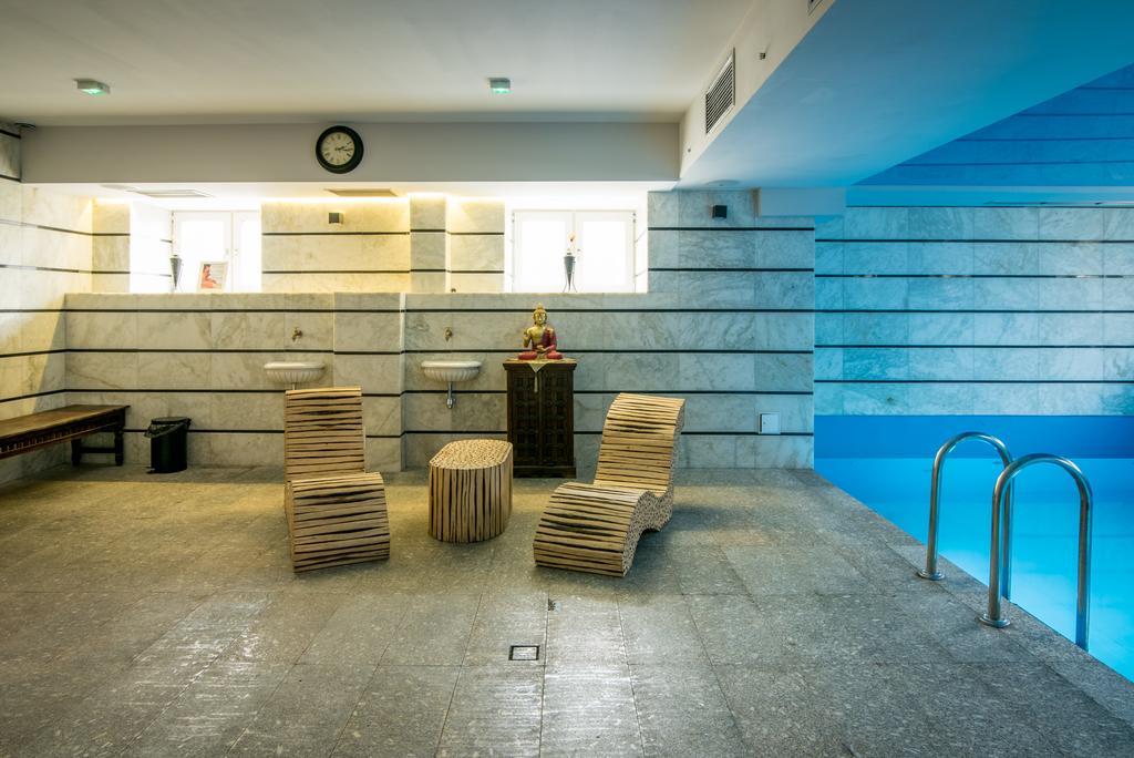 Orient Palace Bielany Wrocławskie Dış mekan fotoğraf