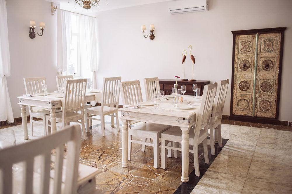 Orient Palace Bielany Wrocławskie Dış mekan fotoğraf